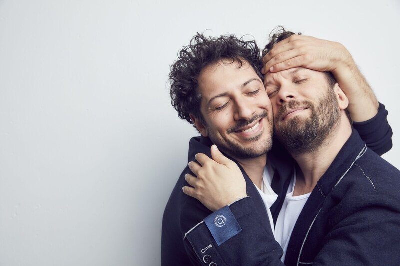 (2. Staffel) – Lassen keine Peinlichkeit aus und ecken unverhältnismäßig an: Fahri Yardim (l.) und Christian Ulmen (r.) … – Bild: ProSieben Fun