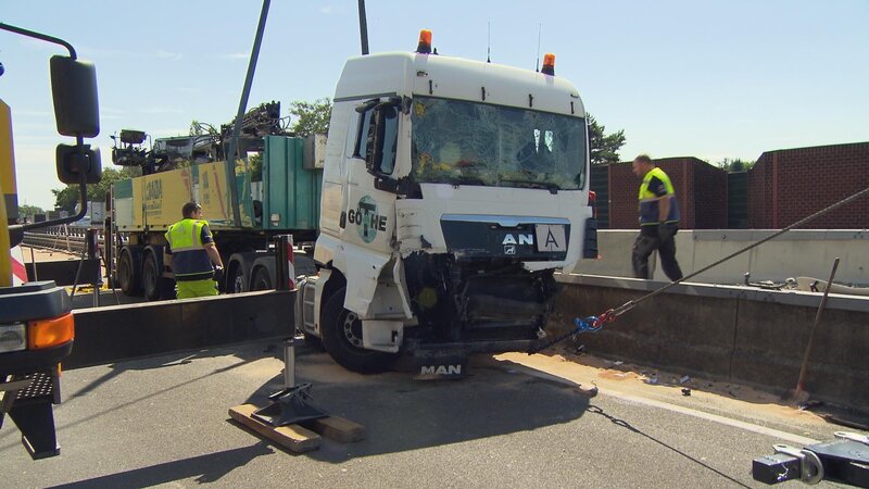 A2 _ Abenteuer Autobahn – Bild: DCI