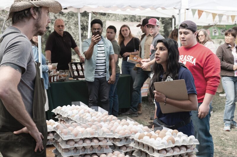 (v.l.n.r.) Mike (Dax Shepard); Danika (Monica Padman); Seth (Esteban Dager) – Bild: American Broadcasting Companies. All rights reserved. /​ John Fleenor