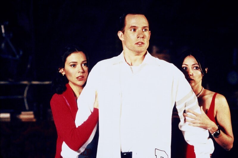 (v.l.n.r.) Phoebe (Alyssa Milano); Billy (Chris Payne Gilbert); Prue (Shannen Doherty) – Bild: CBS Studios Inc.