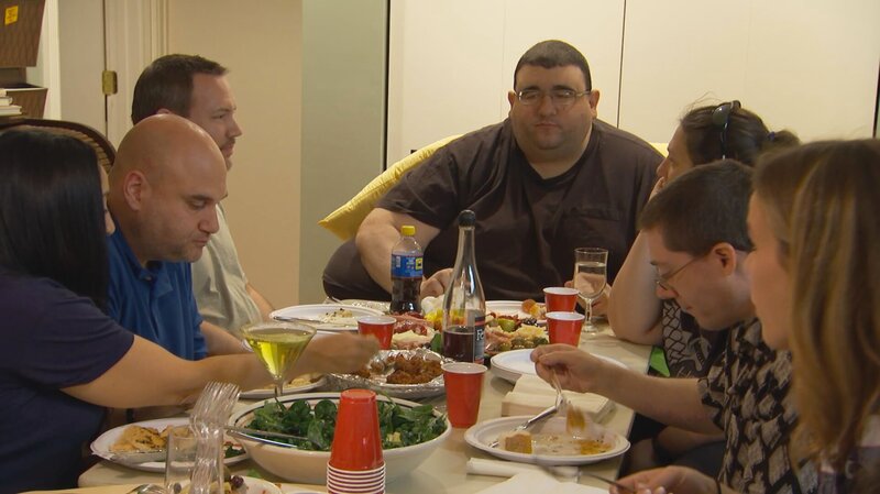 With the support of his fiance, Kathryn, Robert turns to Dr. Nowzaradan in a final, desperate attempt to save his Leben. – Bild: TLC /​ Discovery Communications