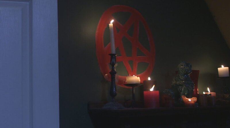 Symbol on the wall – Bild: Destination America /​ Discovery Communications