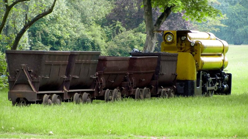 Das Feldbahnmuseum Frankfurt sorgt dafür, dass die Feldbahn nicht in Vergessenheit gerät. Hat sie doch viele Jahrzehnte lang das Bild der Industrie und der Landwirtschaft bestimmt. – Bild: SWR/​Bernhard Foos