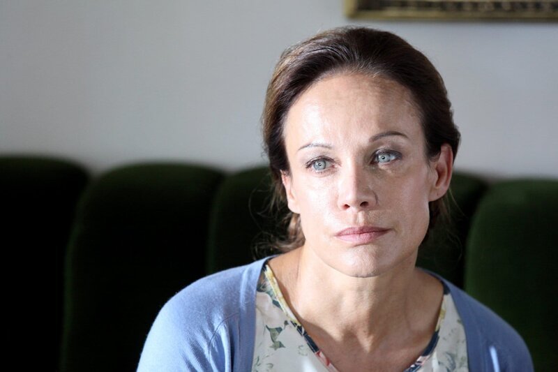 Sonja Kirchberger (Sarah/​Maria Schumann). – Bild: ORF