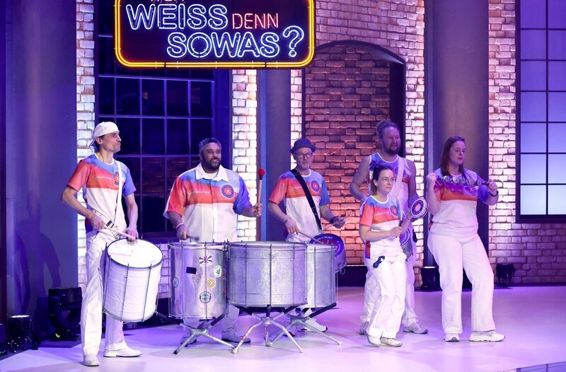 „Wer weiß denn sowas?“-Karneval-Spezial unter dem Motto „Karneval in Rio“, Musiker der Sambatanzgruppe. – Bild: ARD/​Morris Mac Matzen