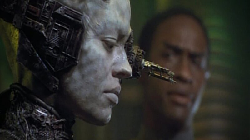 Seven of Nine (Jeri Ryan) und Tuvok (Tim Russ) – Bild: Tele 5