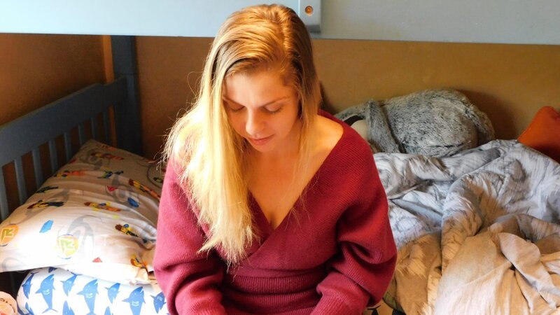 Ariela vents about Bini turning off his cell phone – Bild: Discovery Communications, LLC