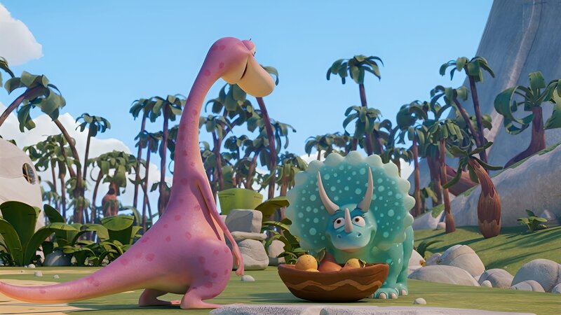 Die Übernachtungsgästin Topsi (r.) ist noch etwas zögerlich beim Essen. – Bild: ZDF/​M.A.R.K.13/​TRIKK17/​Fabrique d’image