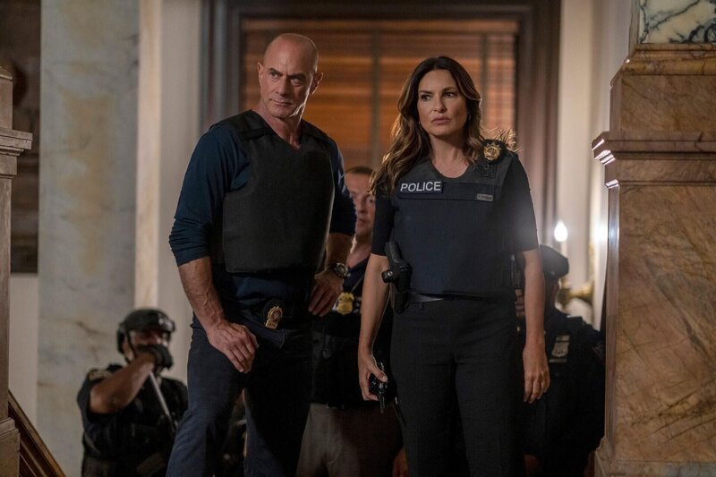 Detective Elliot Stabler (Christopher Meloni) und Captain Olivia Benson (Mariska Hargitay) – Bild: RTL /​ 2022 Universal Network Television LLC. All Rights Reserved_.