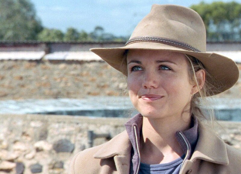 Tess (Bridie Carter) – Bild: RTL