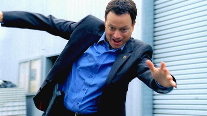 Detective Mac Taylor (Gary Sinise) jagt den Mörder durch die Stadt. – Bild: MG RTL D /​ CBS