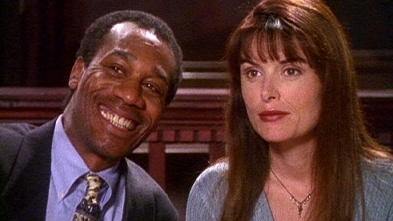 Jake (Joe Morton), Monica (Roma Downey) – Bild: Bibel TV