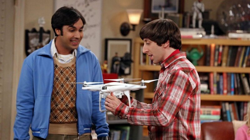 Kunal Nayyar, Simon Helberg – Bild: PLURIMEDIA (Warner Bros Entertainment Inc.)