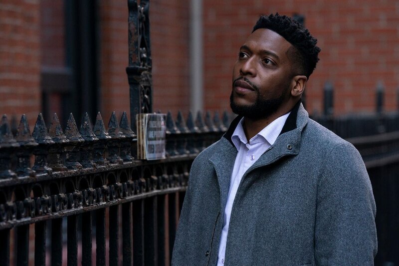 Dr. Floyd Reynolds (Jocko Sims) +++ Die Verwendung des sendungsbezogenen Materials ist nur mit dem Hinweis und Verlinkung auf RTL+ gestattet. +++ – Bild: RTL /​ Universal Television LLC