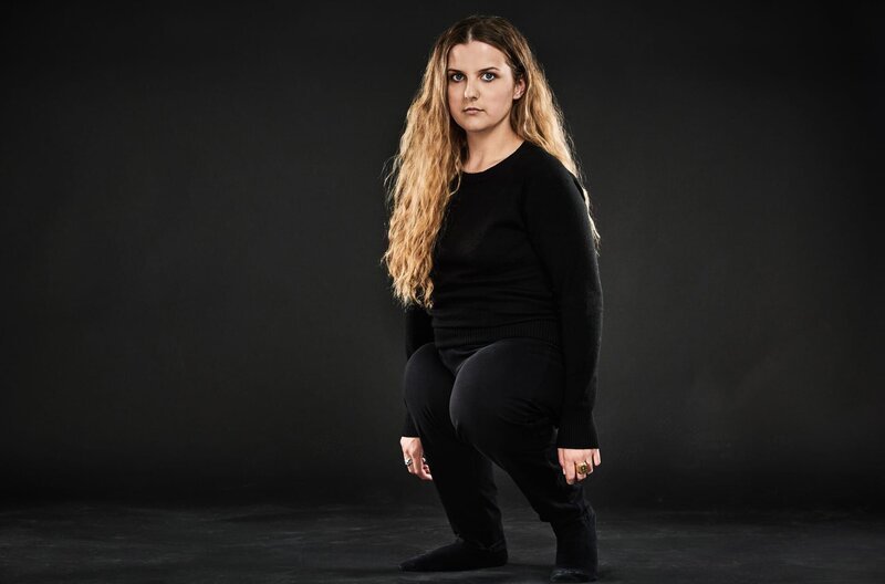 Die britische Filmemacherin Ella Glendining kam mit einer seltenen Behinderung auf die Welt. – Bild: David Myers