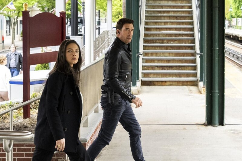 Kristin Gaines (Alexa Davalos, l.); Remy Scott (Dylan McDermott, r.) – Bild: CBS Broadcasting Inc.