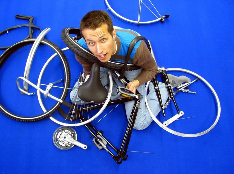 Willi Weitzel (Moderation) – Bild: Bayerischer Rundfunk/​megaherz gmbh