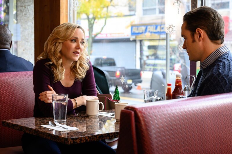 Geneva Carr als Marissa Morgan und Aaron Dean Eisenberg als Stephen Raposa – Bild: 2019 CBS Broadcasting, Inc. All Rights Reserved /​ David Giesbrecht Lizenzbild frei