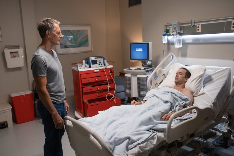 Dwayne Pride (Scott Bakula, l.); Christopher LaSalle (Lucas Black, r.) – Bild: 2019 CBS Broadcasting Inc. All Rights Reserved. /​ Sam Lothridge Lizenzbild frei