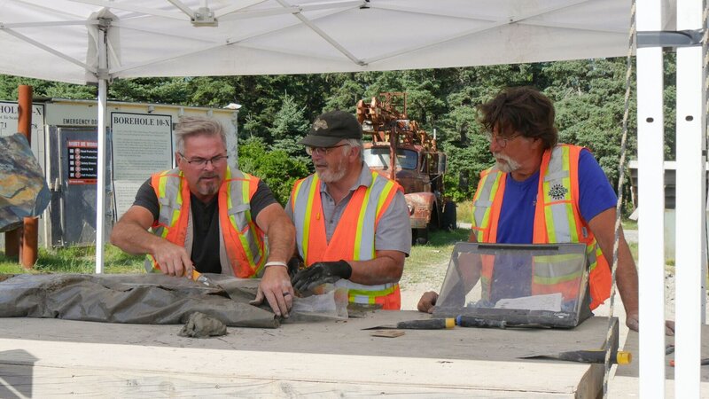L – R: Terry Matheson, Charles Barkhouse, Rick Lagina – Bild: aetnus /​ THE HISTORY CHANNEL /​ Prometheus Entertainment