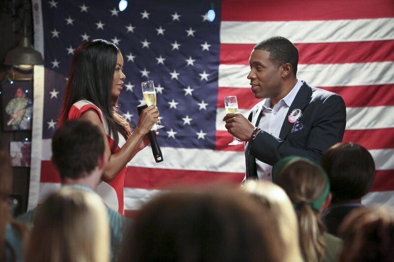 Der Tag der Entscheidung steht unmittelbar bevor und die Aussichten stehen für Lavon (Cress Williams, r.) nicht gut. Wird er es schaffen, Ruby (Golden Brooks, l.) zu besiegen oder will er das gar nicht?; Der Tag der Entscheidung steht unmittelbar bevor und die Aussichten stehen für Lavon (Cress Williams, r.) nicht gut. Wird er es schaffen, Ruby (Golden Brooks, l.) zu besiegen oder will er das gar nicht? – Bild: Warner Bros.