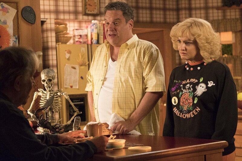Murray Goldberg (Jeff Garlin, l.); Beverly Goldberg (Wendi McLendon-Covey, r.) – Bild: Sony Pictures Television Inc.