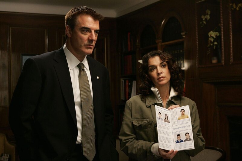 Chris Noth als Detective Mike Logan. – Bild: PLURIMEDIA (NBC Universal, Inc.)