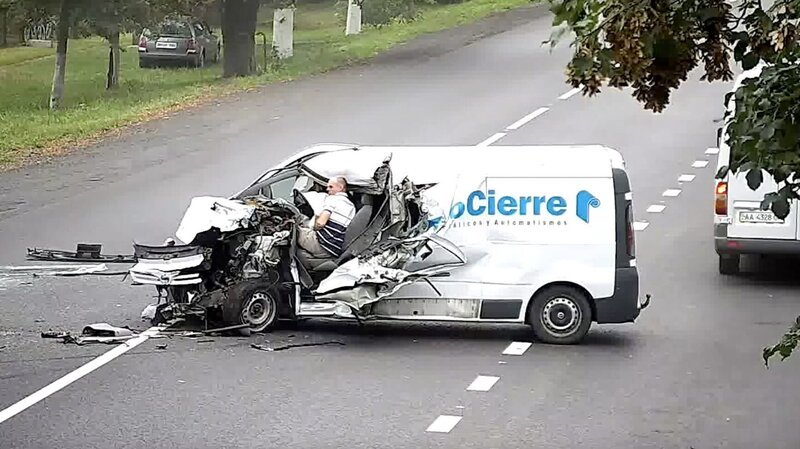 Airbags oder auch Aufprallkissen können Fahrzeuginsassen bei Unfällen abfedern und schwerwiegende Verletzungen verhindern. – Bild: BossaNova Media/​ WeltN24 GmbH