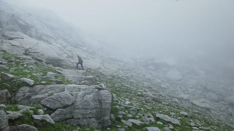 John Hudson in Indien. – Bild: Warner Bros. Discovery