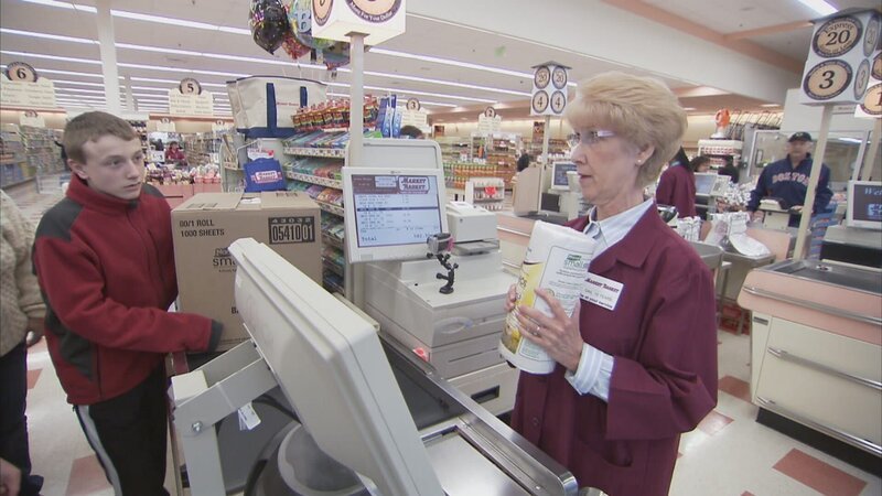 Sarah (r.) – Bild: Discovery