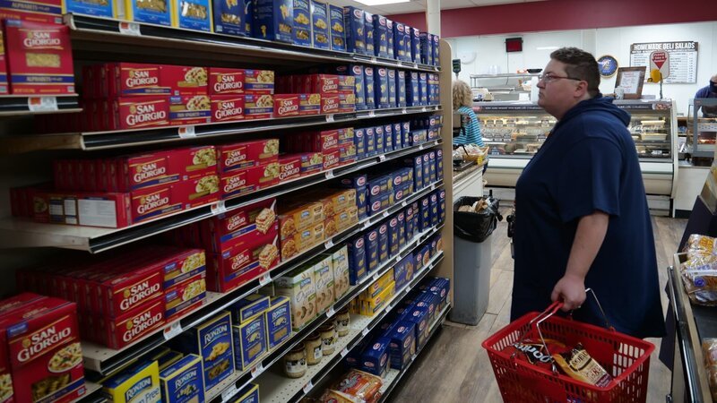 Beth shops at the grocery store – Bild: Discovery Communications, LLC
