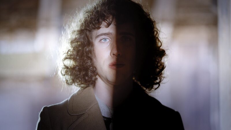 Erik/a (Markus Freistätter). – Bild: ORF/Lotus Film/Zeitsprung Pictures Erik/a (Markus Freistätter). – Bild: ORF/Lotus Film/Zeitsprung Pictures