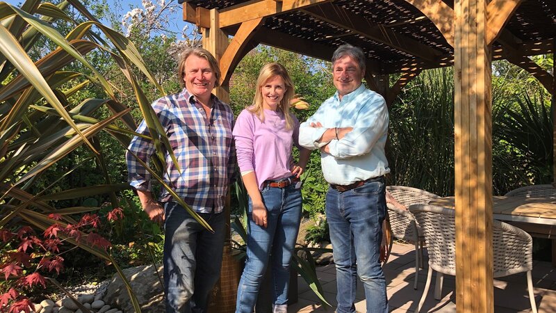 Alan Titchmarsh (r.) – Bild: All3Media