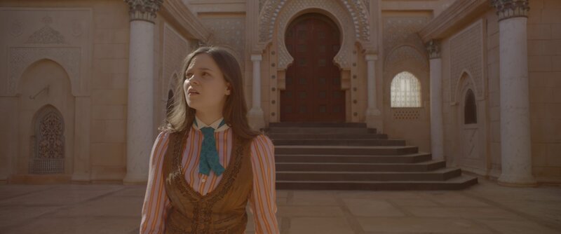 Theodosia (Eloise Little) wacht im Tempel des Khnum auf. – Bild: ZDF/​Cottonwood Media