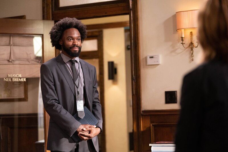 James (Yedoye Travis) – Bild: NBC /​ Elizabeth Morris