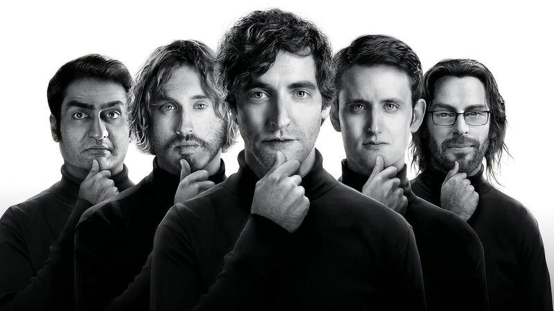 L-R:  Dinesh Chugtai (Kumail Nanjiani), Erlich Bachman (T.J. Miller), Richard Hendricks (Thomas Middleditch), Donald ‚Jared‘ Dunn (Zach Woods) und Bertram Gilfoyle (Martin Starr) – Bild: Sky Atlantic