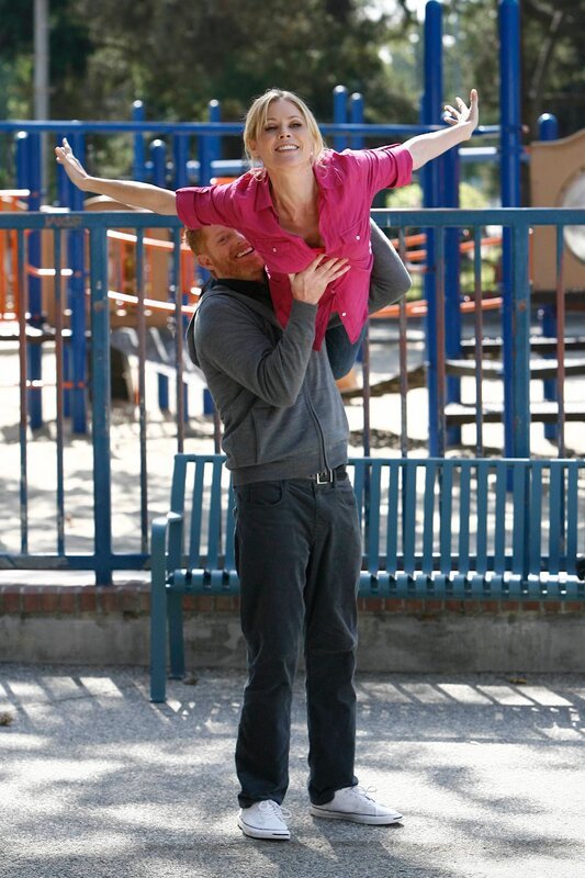 Jesse Tyler Ferguson (Mitchell Pritchett), Julie Bowen (Claire Dunphy). – Bild: Universal TV