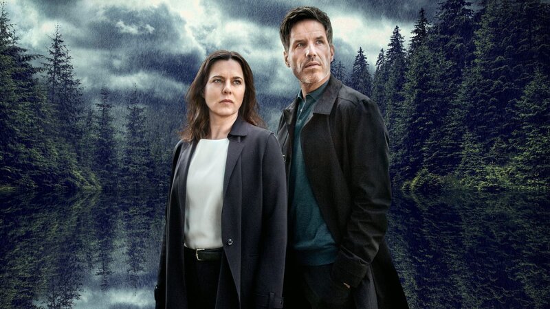 L-R: Pia Sander (Annika Kuhl), Oliver von Bodenstein (Tim Bergmann). – Bild: Hagen Keller