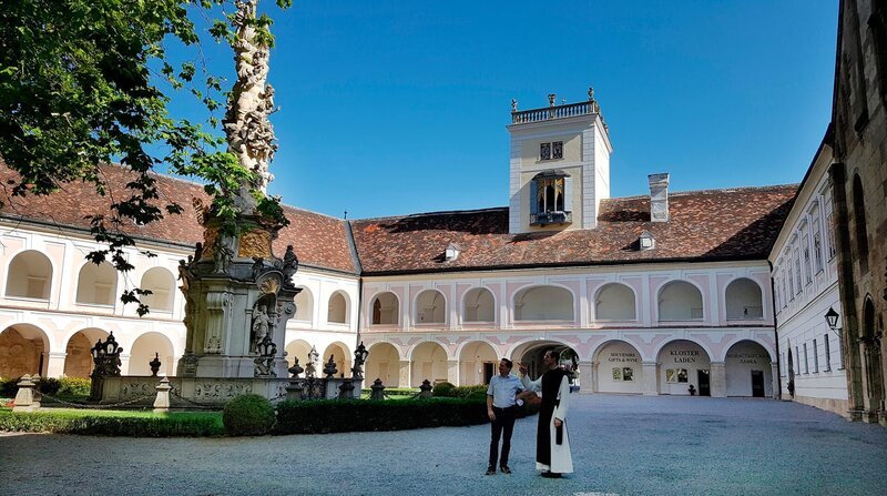 Stift Heiligenkreuz. – Bild: ZDF und SR/​Ute Werner