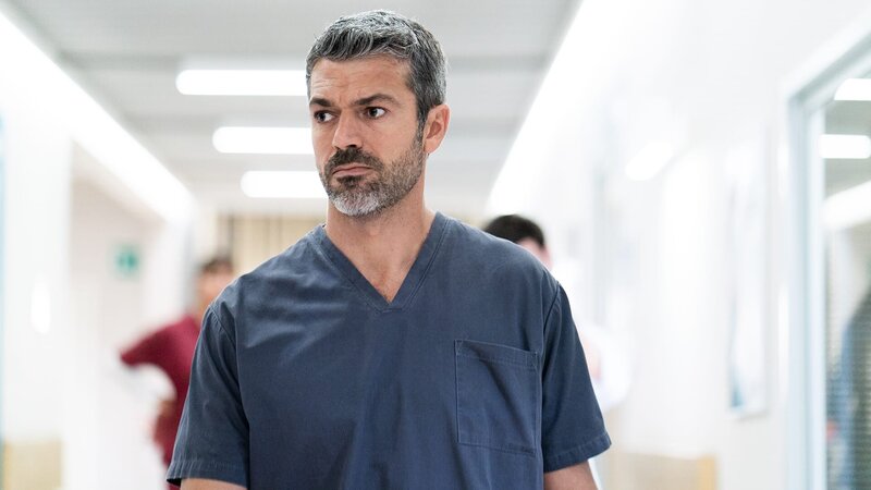 Andrea Fanti (Luca Argentero) – Bild: Erika Kuenka/​Lux/​Sony Pictures T