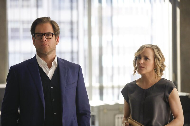 Wie den negativen Eindruck ausgleichen, den ihr Klient auf die Jury macht? Bull (Michael Weatherly, l.) und Marissa (Geneve Carr, r.) brauchen dringend eine Idee … – Bild: CBS Broadcasting, Inc. /​ Craig Blankenhorn