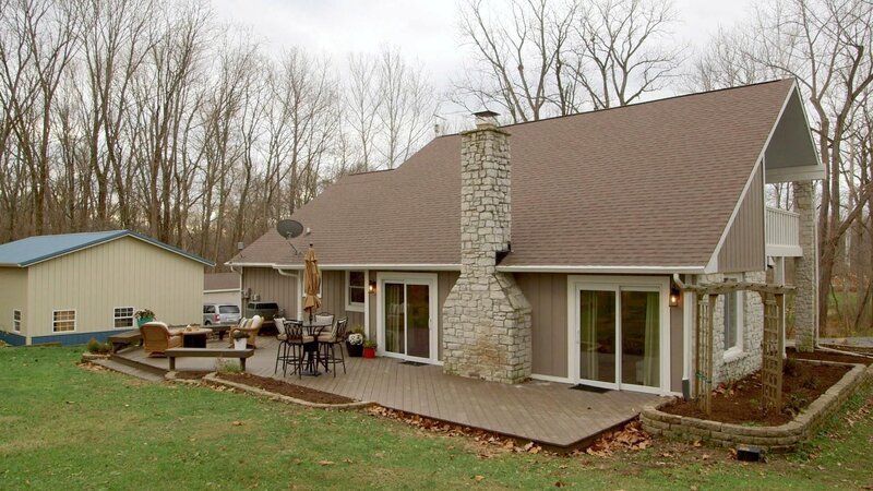 Dieses Mal machen sich Mina und Karen auf den Weg zu Familie Angel. Ihr Haus bietet einfach nicht mehr genügend Platz. Kann das Mutter-Tochter-Gespann auch hier aushelfen? – Bild: HGTV/​Scripps Networks, LLC