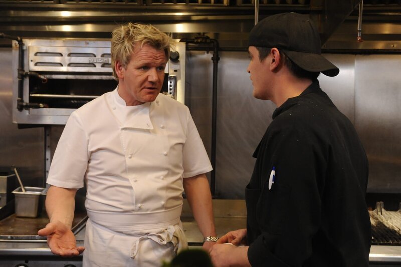 Gelingt es Gordon Ramsay (l.), mehr Kundschaft in das „DownCity“ zu locken? – Bild: Fox Broadcasting.