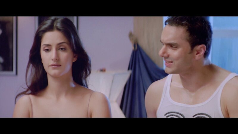 Sonia (Katrina Kaif) und Dr. Samir Malhotra (Salman Khan) Die Verwendung des sendungsbezogenen Materials ist nur mit dem Hinweis und Verlinkung auf RTL+ gestattet.; Sonia (Katrina Kaif) und Dr. Samir Malhotra (Salman Khan) Die Verwendung des sendungsbezogenen Materials ist nur mit dem Hinweis und Verlinkung auf RTL+ gestattet. – Bild: RTL /​ Bolly-Love