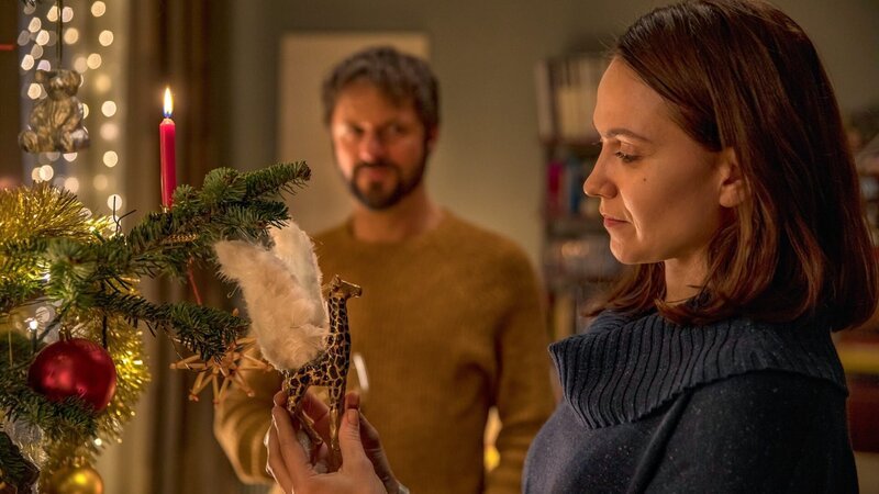 Artur (Philipp Hochmair), Rita (Larissa Fuchs) – Bild: ORF/​Prisma Film/​Jan Frankl