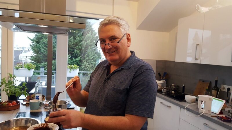 Gastgeber Jürgen – Bild: MG RTL D /​ ITV Studios