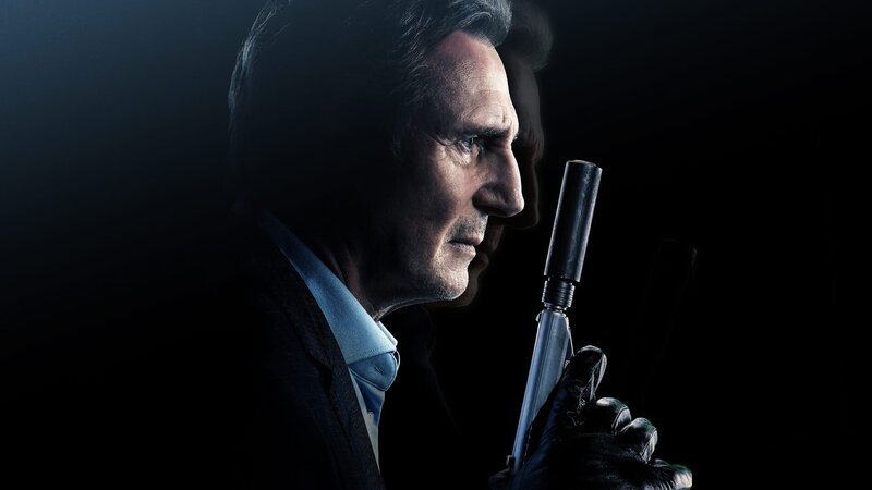 Alex Lewis (Liam Neeson) ist ein Auftragskiller, dem eine Alzheimer-Erkrankung zu schaffen macht. – Bild: ZDF und Rico Torres Alex Lewis (Liam Neeson) ist ein Auftragskiller, dem eine Alzheimer-Erkrankung zu schaffen macht. – Bild: ZDF und Rico Torres