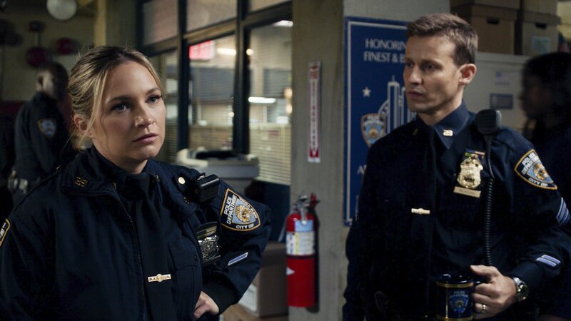 Eddie Janko (Vanessa Ray, l.); Jamie Reagan (Will Estes, r.) – Bild: CBS Broadcasting Inc.