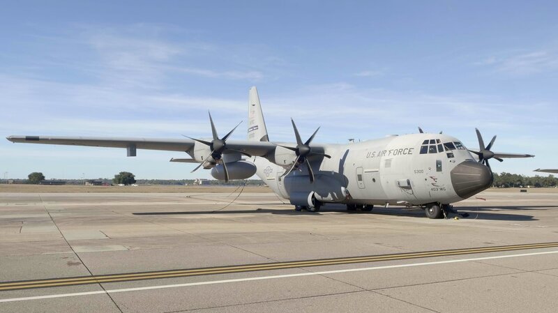Flugzeuge der US Air Force. (National Geographic/​Tom Kirkman) – Bild: Tom Kirkman /​ National Geographic