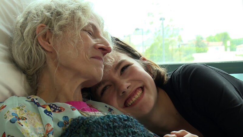 Ami Brown and Rain Brown are at the hospital. – Bild: Discovery Communications